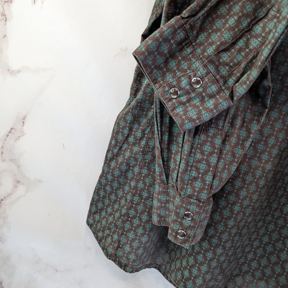 Wrangler Shirt Womens Large Brown Rock 47 Pearl Snap Button Long Sleeve Western - Picture 8 of 13